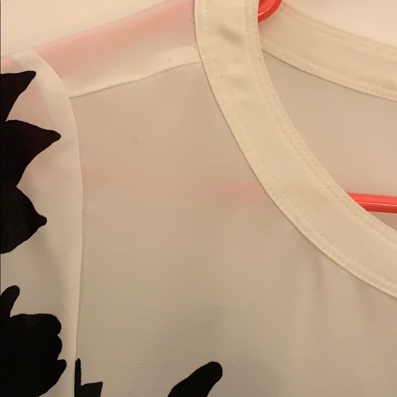 Loft black and white floral blouse - Picture 5 of 5